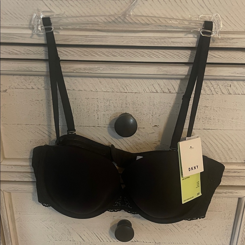 DKNY Modern Lace Strapless Bra NWT